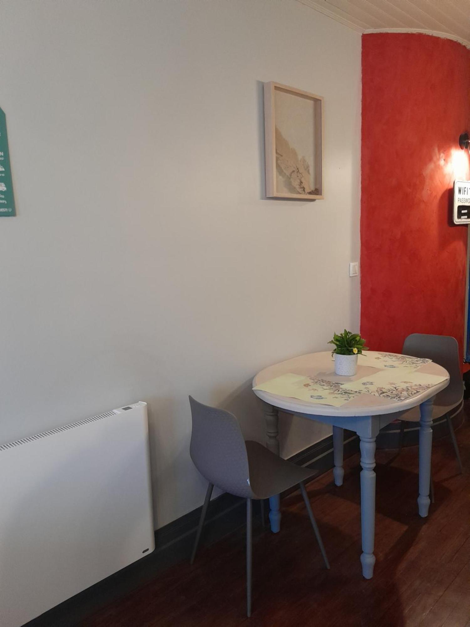 L entre deux, 2 chambres, salon, sdb et wc séparés Belin-Beliet Camera foto